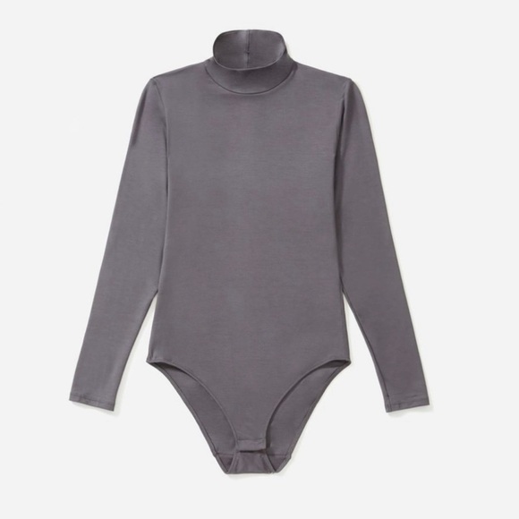 EVERLANE The Luster Mockneck Bodysuit NWT in Grey Size Medium SOLD OUT Online - Picture 3 of 9